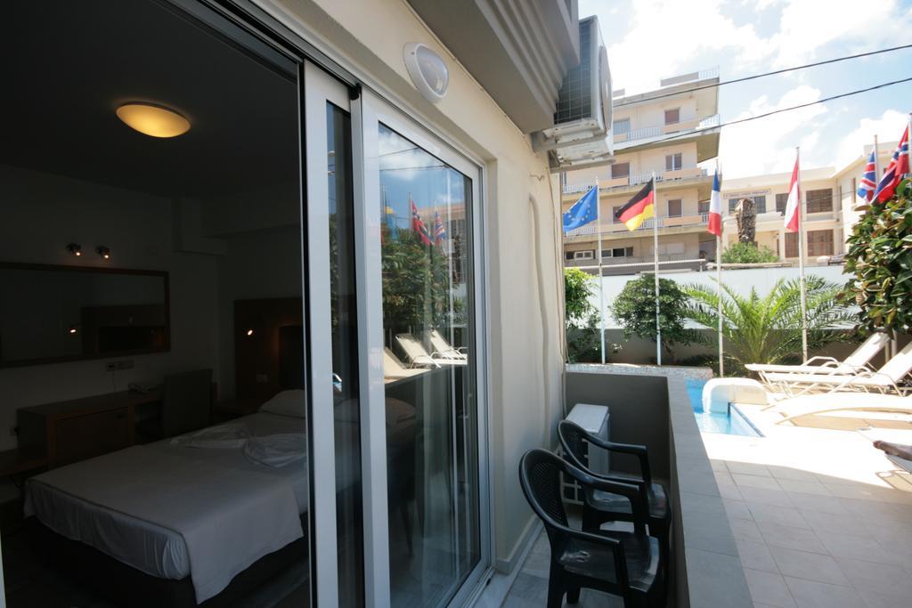 Liberty Hotel Rethymno  Exterior photo